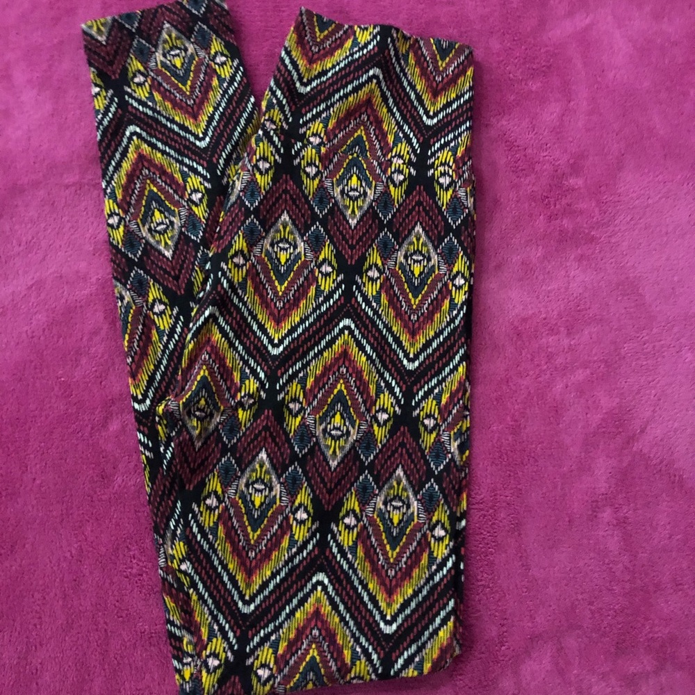 Charlotte Russe Aztec High Waist Leggings Size L